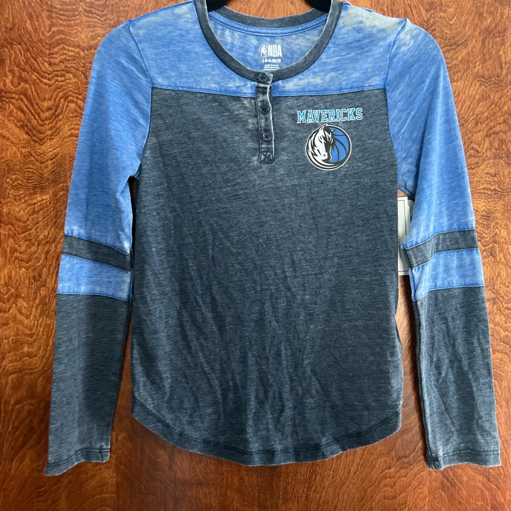 NBA Mavericks Kids L (10/12)‎ Long Sleeve Tee - distressed Blue and Black
